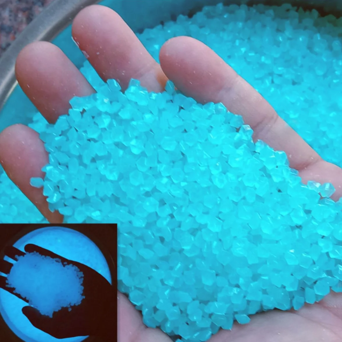 Niebieski Świecący Piasek Fluorescencyjny 3-5 mm 150g do Akwarium Dekoracyjny